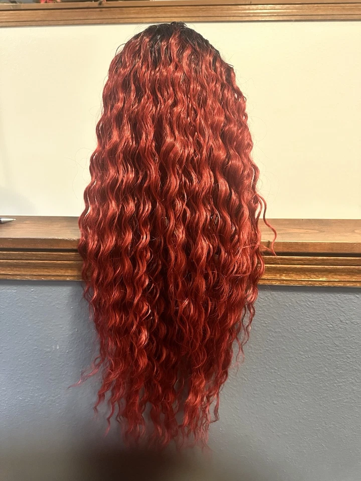 Peluca sintética Ombré Water Wave roja Foto 3 de 4