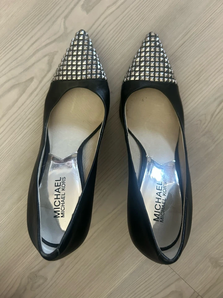 Michael Kors Black Studded Women's Heels Size 8.5 Preowned - Image 2 of 4