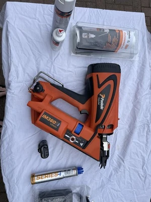 Paslode Impulse  IM360i Nail Gun New With Carry Bag - Image 1 of 4