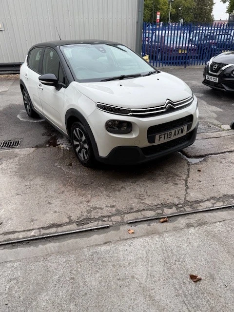 2019 Citroen C3  1.2  Feel PureTech 5dr SUV Petrol Manual - Image 2 of 4