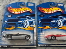 Lot of Two Hot Wheels Austin Healey Cars - Collections 092 and 167 Mint