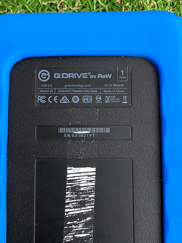 G-Technology G-Drive ev RAW 1TB USB 3.1 Mobile SSD (A411) - Image 3 of 4