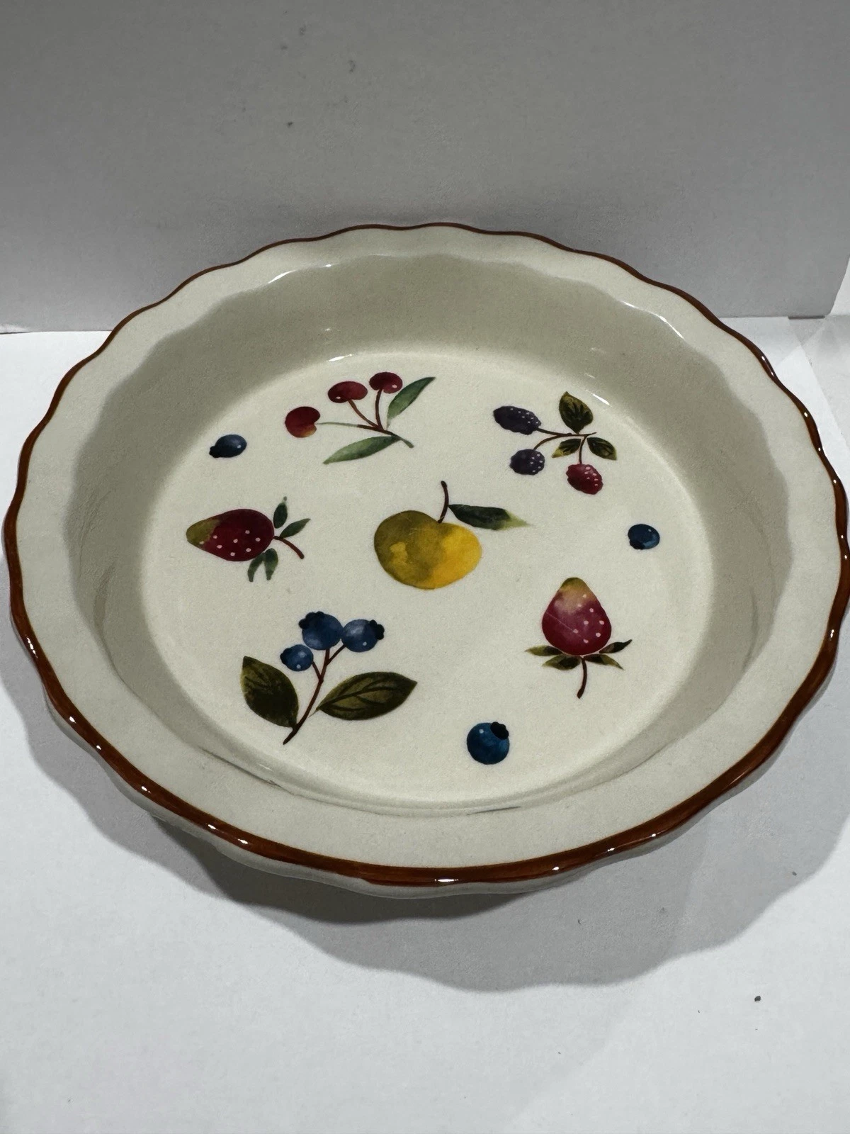 Longaberger FRUIT MEDLEY Berry 10” Pie Plate With Scalloped Edge Dish Bowl