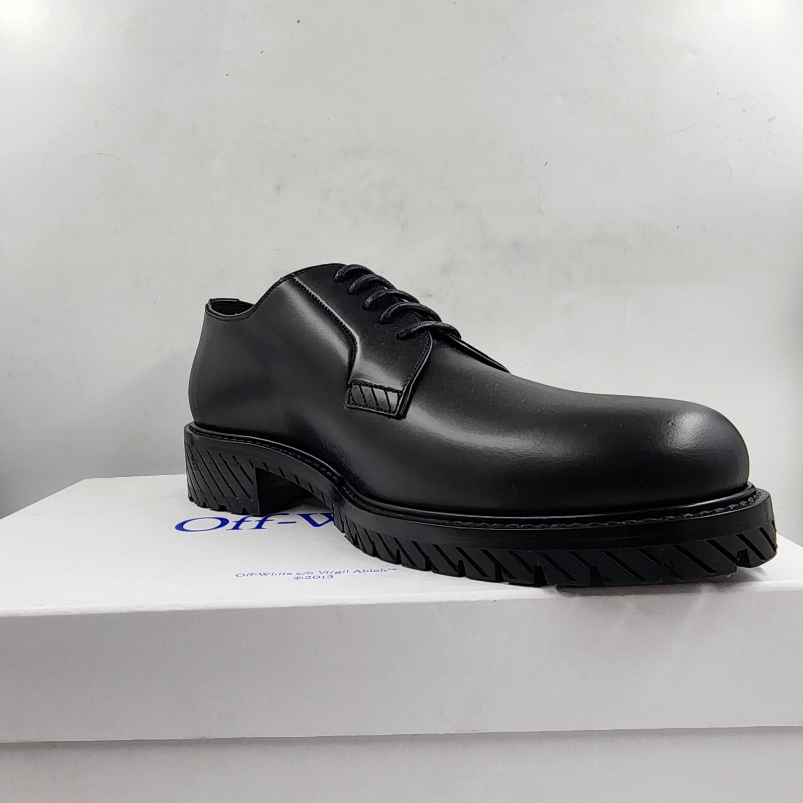 SAOLA Scarpe derby Off White da passeggio uomo 11 nere motivo righe alla suola stringate