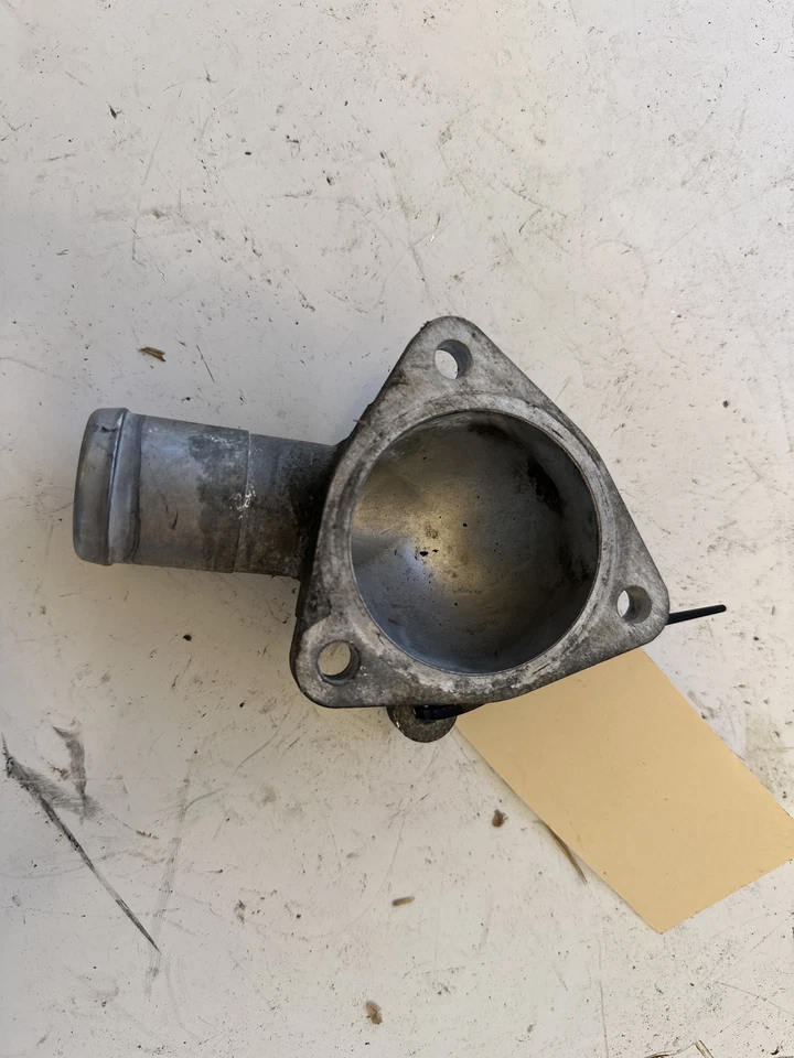 2003 Mitsubishi TJ Magna Thermostat Housing Outlet 3.5L V6 00-03 #B155 - image 2 of 4