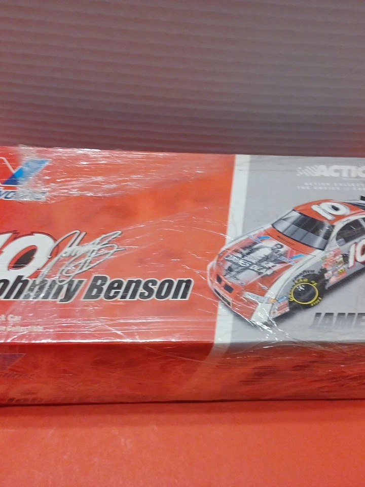Action Johnny Benson James Dean 2001 Pontiac Grand Prix 1/24 NASCAR Diecast new - Image 2 of 4