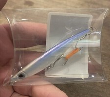 *NEW* Mr labrax 9 Hard Lure With Rattle In Gold head Blue 10g 9cm Bass Pirate