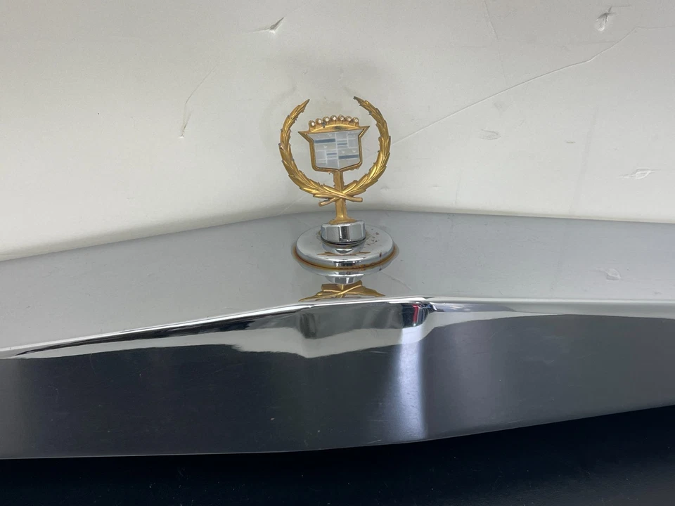1976 - 1979 Cadillac Seville передний капот хромированная отделка эмблема украшение OEM - Изображение 3 из 4
