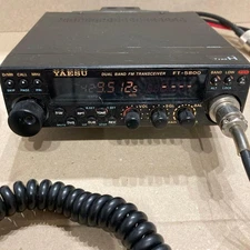 YAESU FT-5800 Dual Band FM Transceiver with Microphone, Excellent