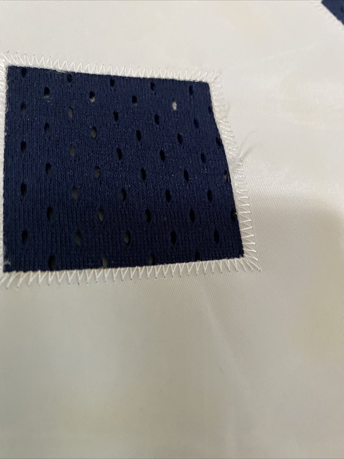 Used Reebok Authentic Dallas Cowboys 28 Jones Jersey Size 52  thumbnail 23