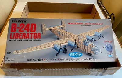 OPEN BOX GUILLOWS 2003 B-24D LIBERATOR BALSA WOOD MODEL AIRPLANE KIT 48-1/2'' W/S