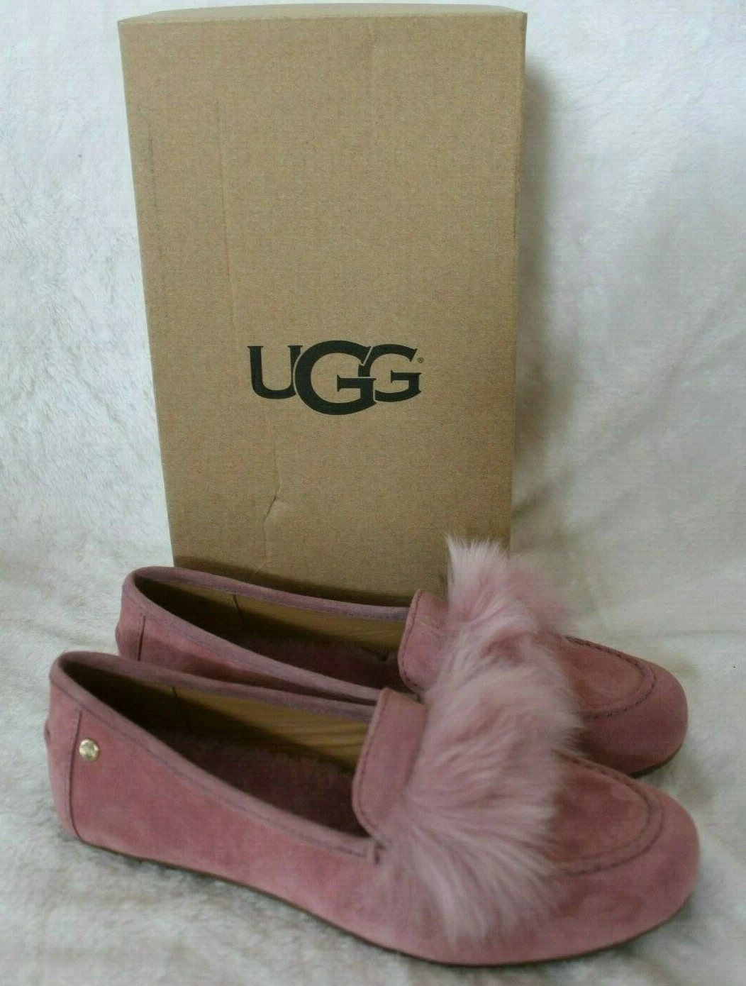 Pantofole basse nuove con scatola UGG Kaley Wisp Pom scamosciate shearling rosa 6 7