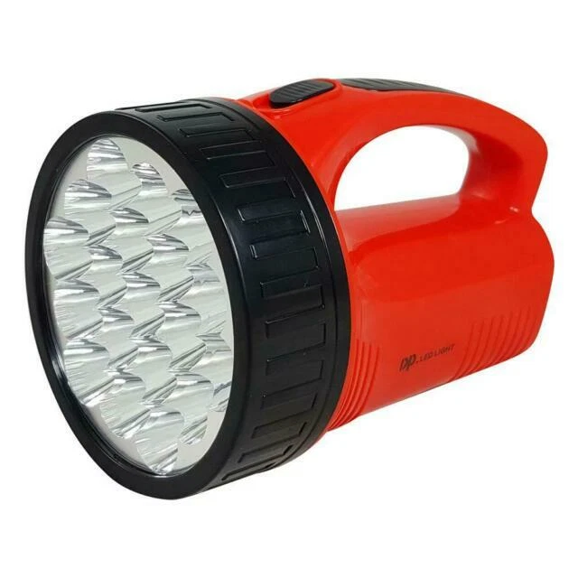 Torce e illuminatori portatili da campeggio ed escursionismo