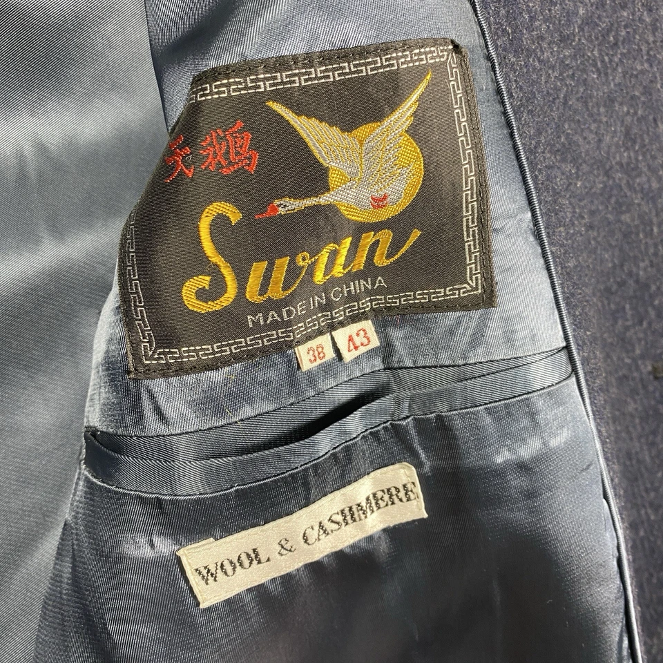 Vintage Swan Wool & Cashmere Mens Coat Size 38/43  - Image 4 of 4
