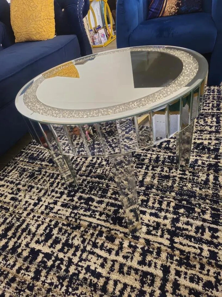 Mesa de centro redonda de 18 pulgadas de alto con incrustaciones de diamantes para sala de estar Foto 3 de 4