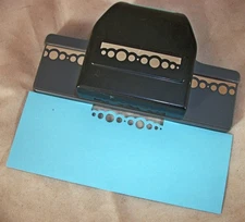 EK Success Border Craft Paper Punch - Circles Chain - 2" x 1/2"