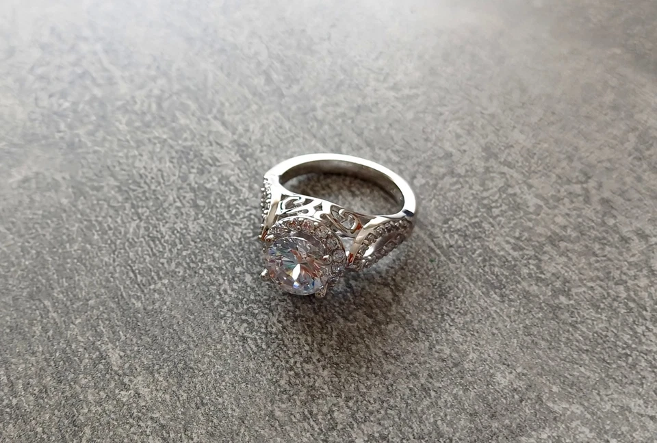 Pierre Cardin Damen Cocktail Ring 925 Silber Zirkonia 53 54 17 NEU