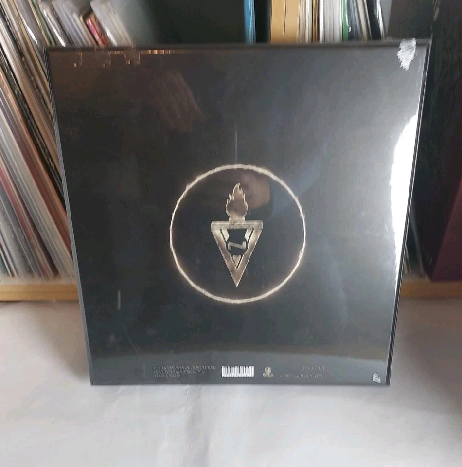 VNV Nation- Electric Sun Box-Set/ CD, DO-LP, exkl. 12", 3D Metall-Logo / Neu OVP - Bild 3 von 4
