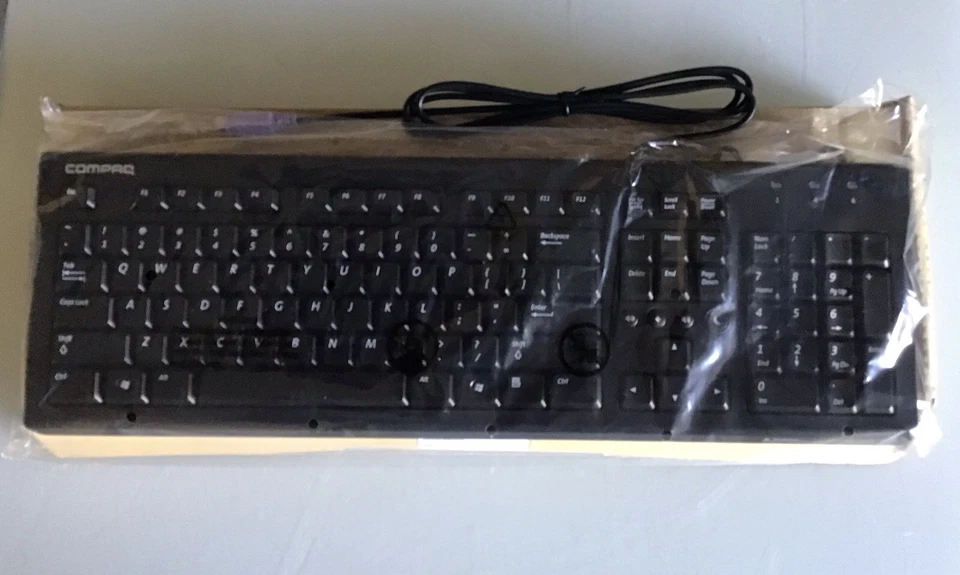 Compaq PS/2 Black 104-KEY Wired Computer Keyboard PR1101 - Brand New - Image 3 of 4