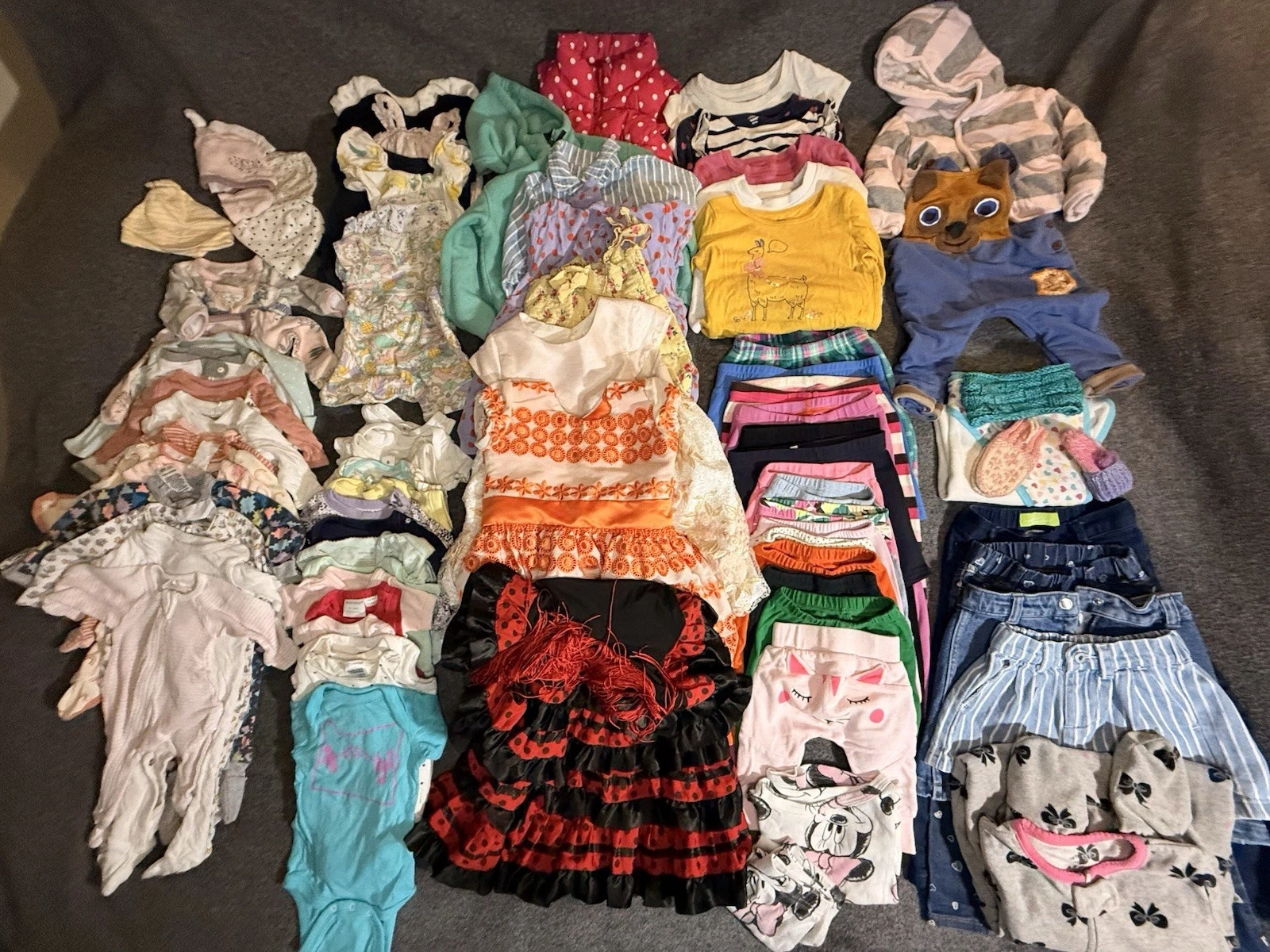 Huge Lot Of 82 Pieces Baby Girl 0-3 Month to 3T Clothes Mixed Brands Good Brands
Opens in a new wind