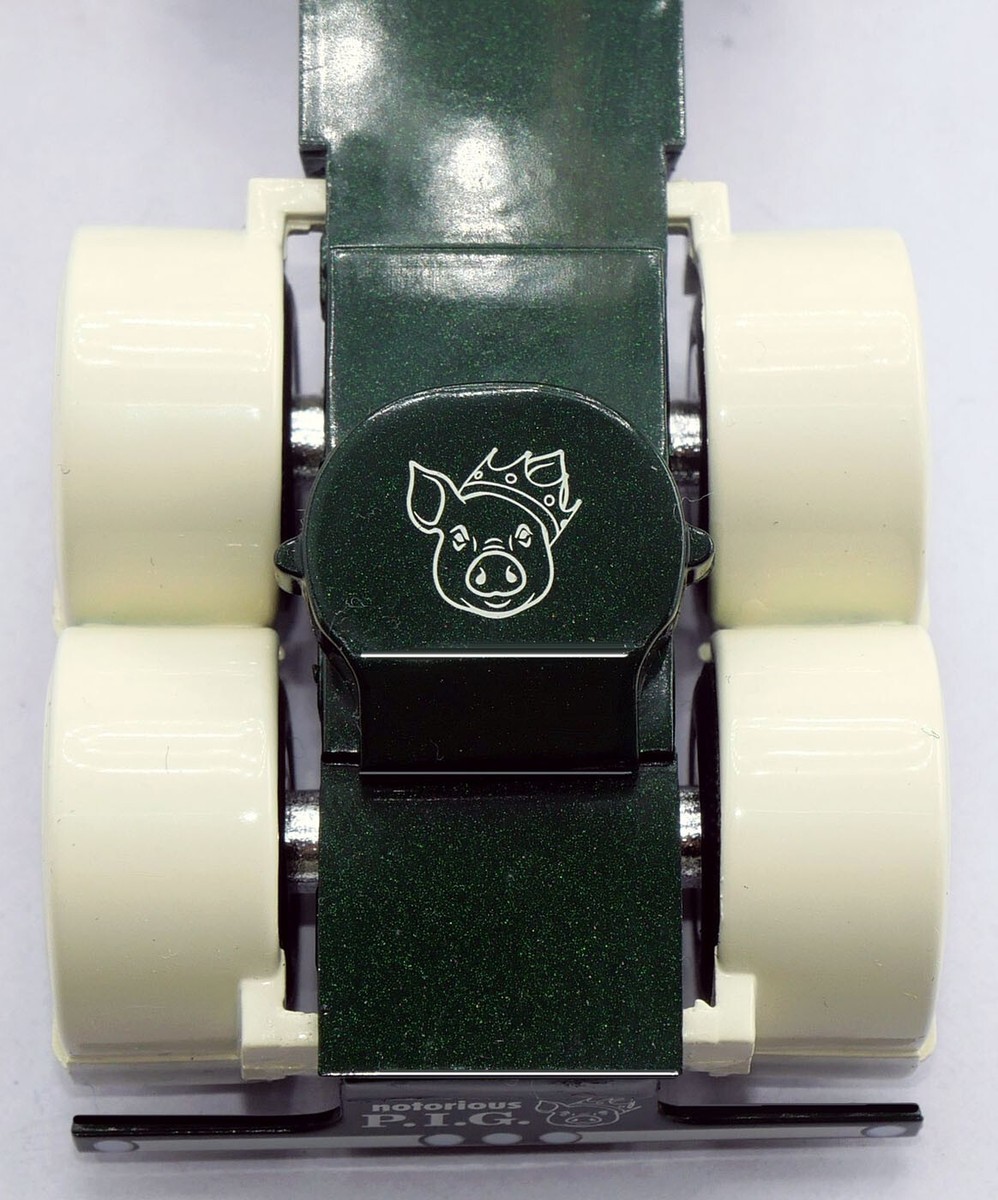 DCP 1/64 NOTORIOUS P.I.G Strayer Peterbilt 389 Wilson DCP 1/64 NOTORIOUS P.I.G Strayer Peterbilt 389 Wilson