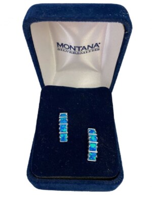 Montana Silversmiths Women's RIVER OF LIGHTS DUELING WAVES OPAL EARRINGS  set