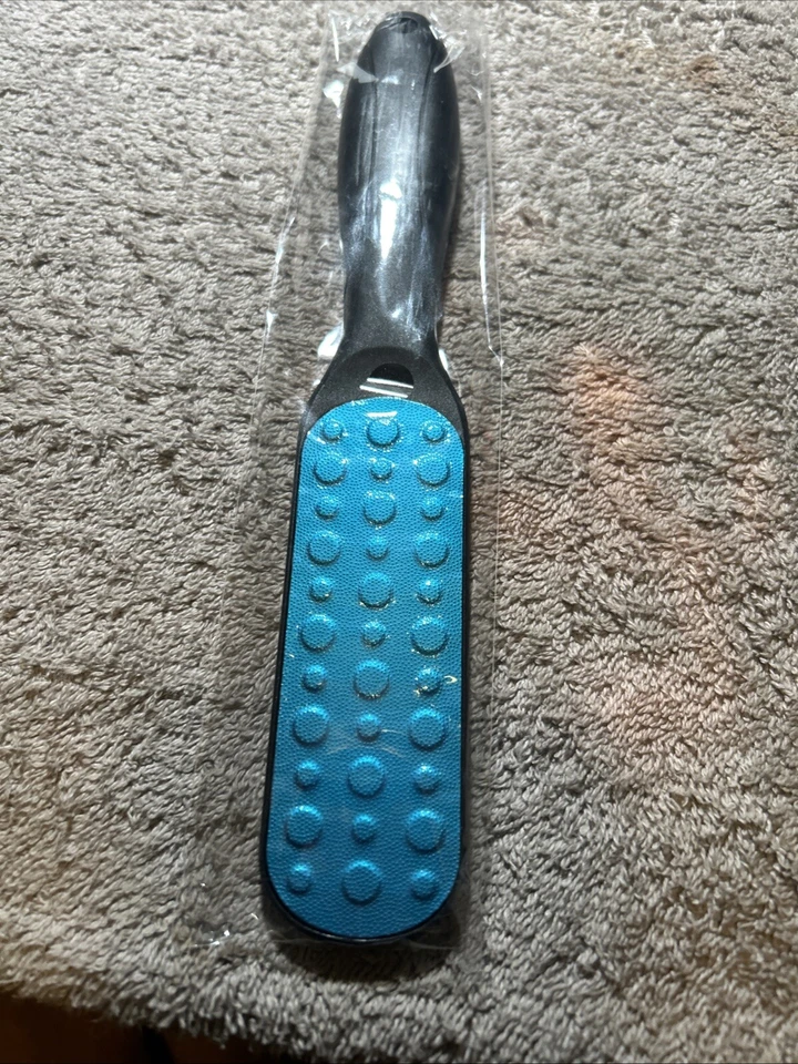 Two Foot File / Pedicure Rasp - Perfect for Calluses - Black - Image 3 of 4