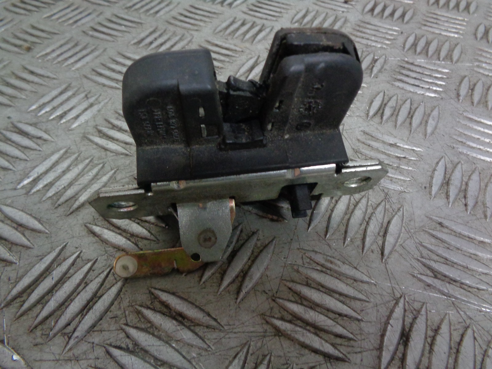 2009 VW POLO 9N 5DR TREAR TAILGATE BOOT LOCK CATCH 6Q6827505 eBay