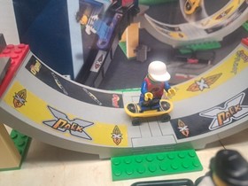 LEGO Island Xtreme Stunts: Skateboard Challenge (6738) Complete With Manual 