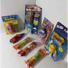 Vintage M&M and PEZ Candy Dispensers Lot of 9 different Pieces