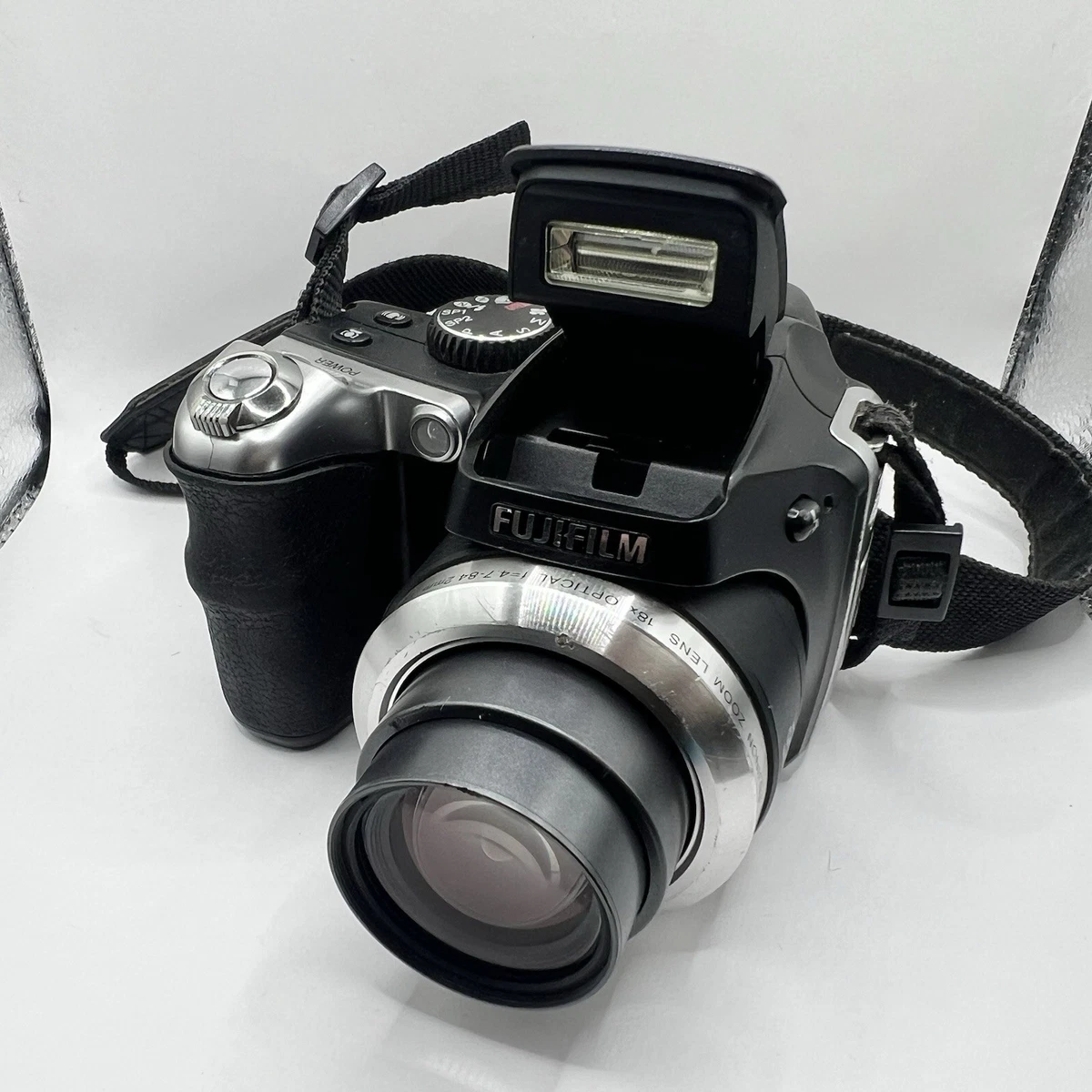 Preços baixos em Câmeras digitais Fujifilm FinePix S8000fd | eBay