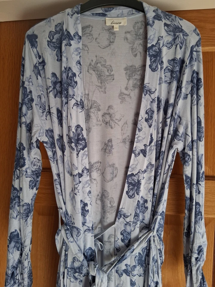Linea Blue Floral Belted Dressing Gown Size Small - Image 2 of 4