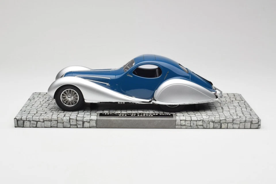 107117122 Talbot-Lago T150 C-SS Coupe Blue Silver Minichamps 1/18 - Image 3 of 4