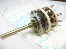 CENTRALAB CRL#  2513 11 POSITION CERAMIC ROTARY SWITCH  5930-00-249-2933