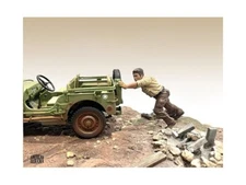 "4X4 MECHANIC" FIGURE 5 FOR 1/18 SCALE MODELS BY AMERICAN DIORAMA 18015
