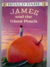 James and the Giant Peach: A Children's Story - Paperback - ACCEPTABLE