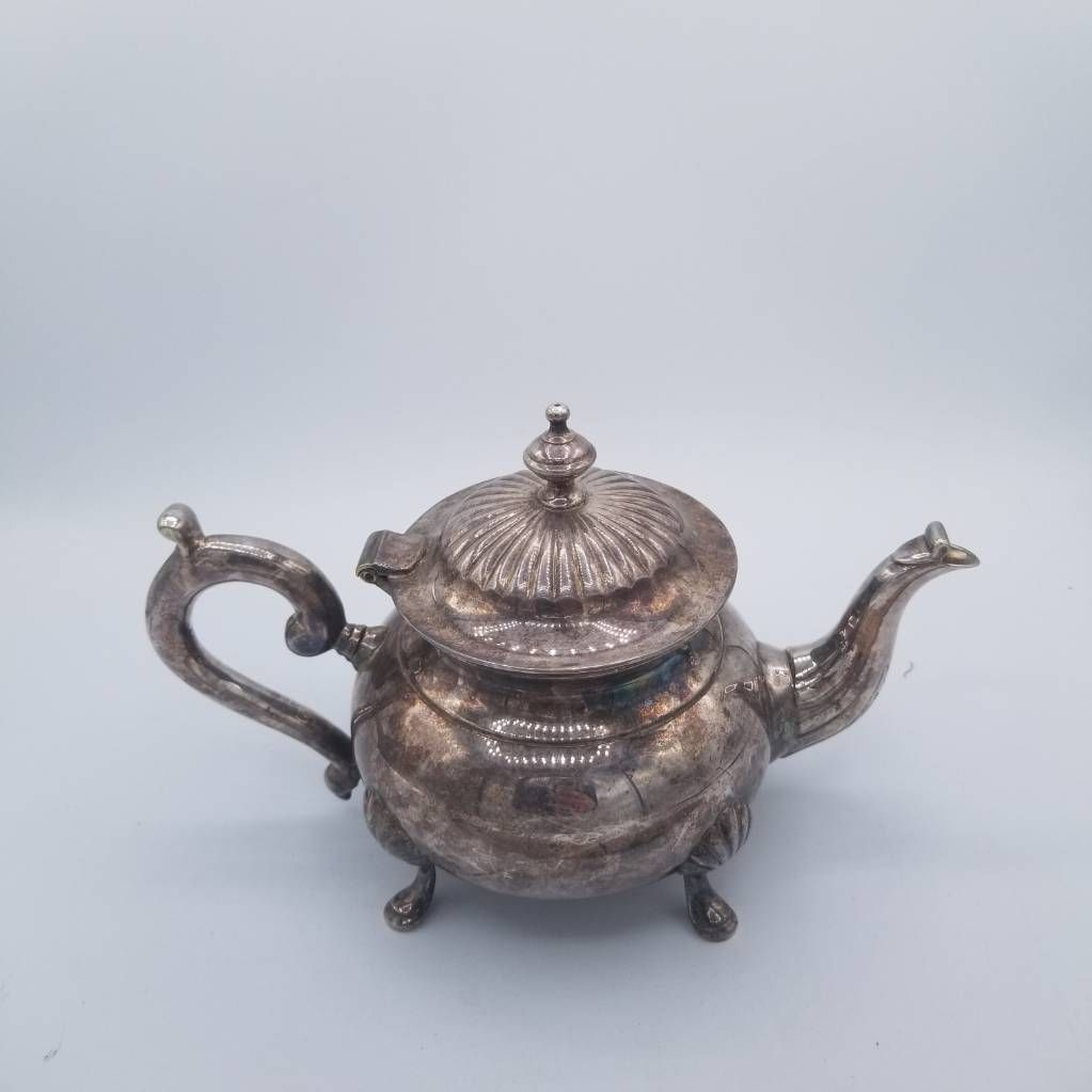 Vintage Style Teapot Silver Plate Hinged Max 60% OFF Footed Ornate Fin Special Campaign Metal
