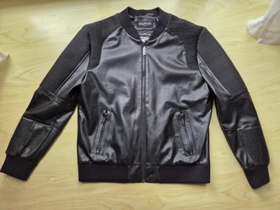 Balmain Leder Bomberjacke | Schwarz | Mit gerippten Akzenten | Gr. M