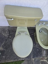 1970s Retro Avocado Green Bathroom Suite