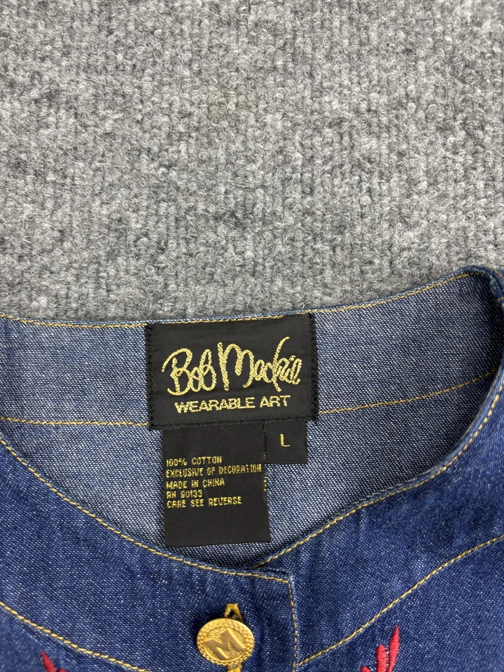 Chaqueta artística portátil Bob Mackie para mujer grande bordada botón gallo denim Foto 2 de 4