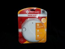 First Alert Smoke Alarm Hard-Wired w/ Long-Life Battery Back-up 1042735 NEW