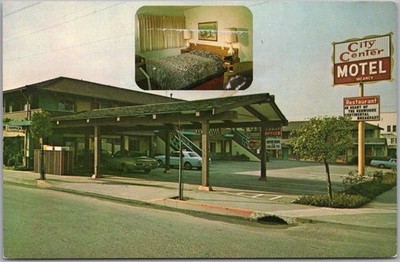 Eureka, California Postcard ''CITY CENTER MOTEL'' 4th & M Streets c1960s Unused