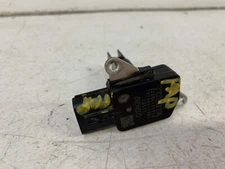 2008-2013 Lexus IS250 & IS350 mass air flow meter MAF sensor airflow oem
