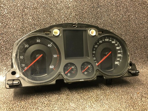 ORIG VW Passat Tacho Kombiinstrument 3C0920870G