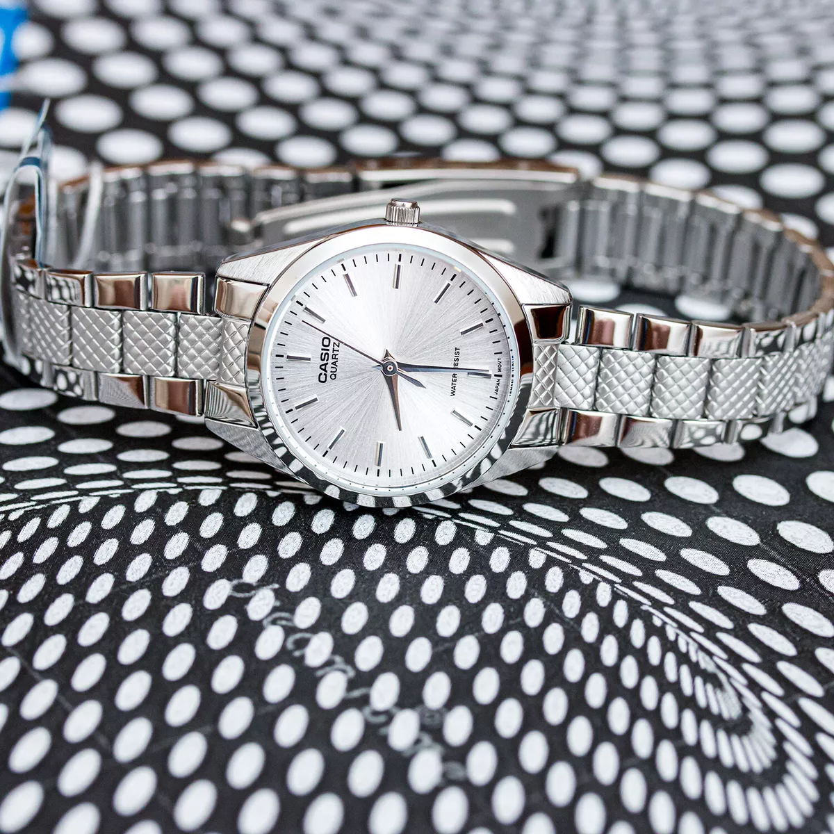 Casio watch deals stainless steel band