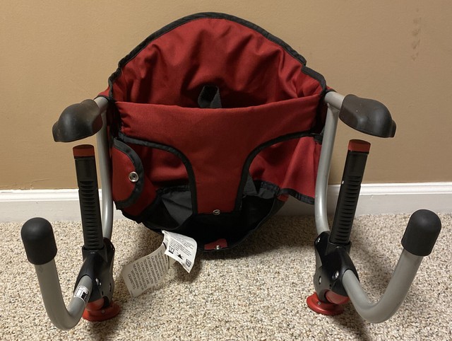 chicco caddy hook on chair tray