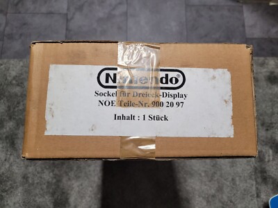 Nintendo Reklame Werbung Sockel Vitrine Dreieck-Display Kiosk Aufsteller 
