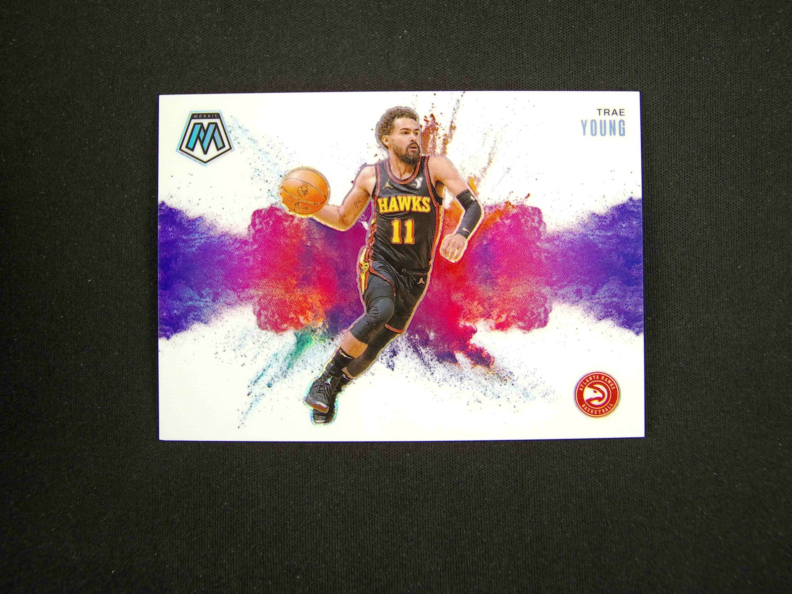 2024-25 Panini Mosaic Trae Young Color Blast SSP #10