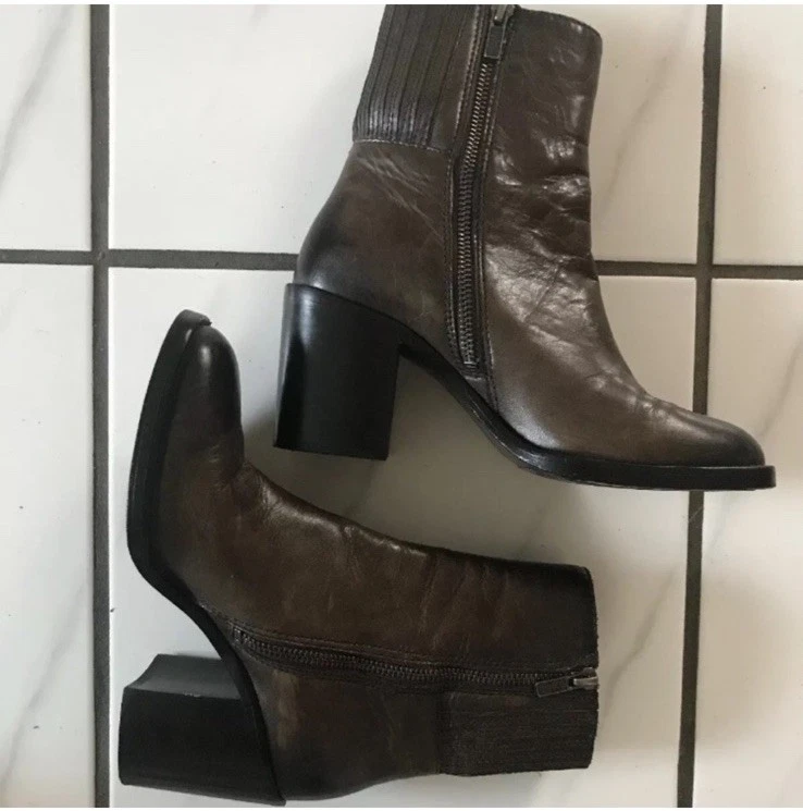 Botas de cuero Chelsea Frye Pia. Talla 7. Pizarra de color. Excelente estado venta al por menor $358. Foto 3 de 4