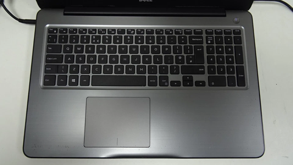 Dell Inspiron 15 5567 15.6" Laptop i3-7100U 2.40GHz 8GB RAM 120GB SSD - 2 - Image 2 of 4